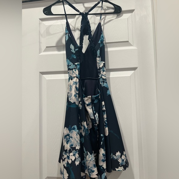 Floral Patterned Racerback Dress - Picture 4 of 6